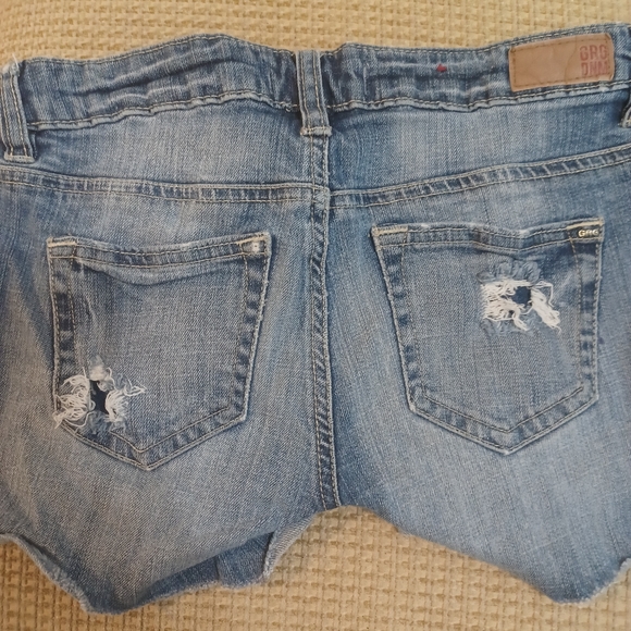 GRG DNM SHORTS - Picture 3 of 4